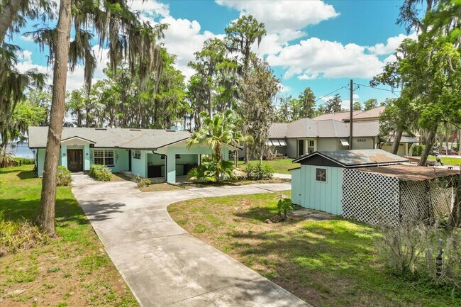 Building Photo - 9118 Edgewater Dr