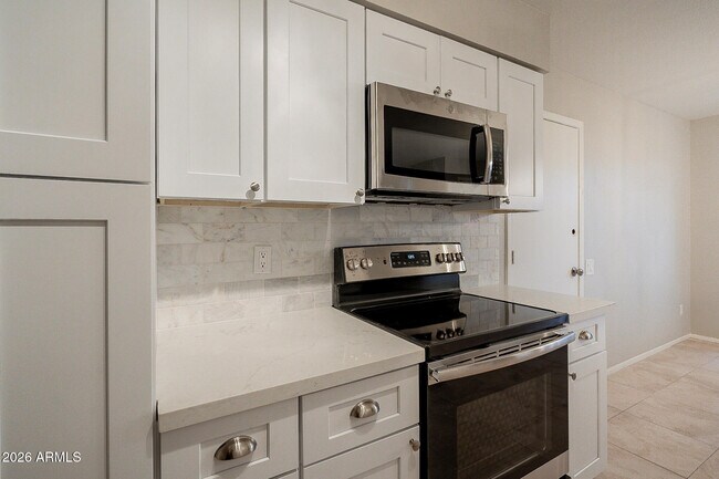 Building Photo - 5618 S Captain Kidd Ct