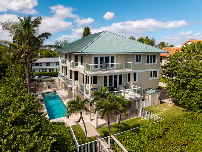Building Photo - 4535 Coquina Rd