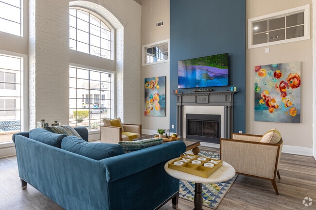 Interior Photo - Verlaine on the Parkway