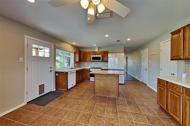 Building Photo - 3100 Fairgate Dr