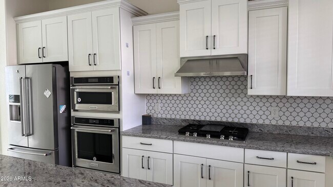 Building Photo - 5221 S Excimer