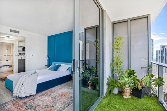 Building Photo - 55 SW 9th St