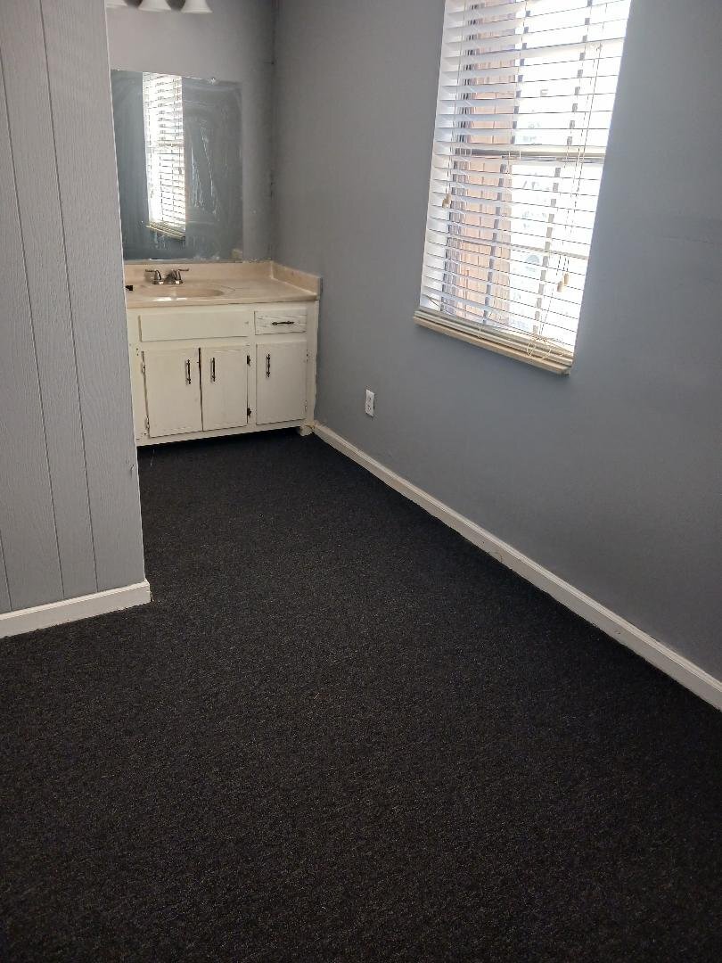 Building Photo - 1327 Woodstone Ter
