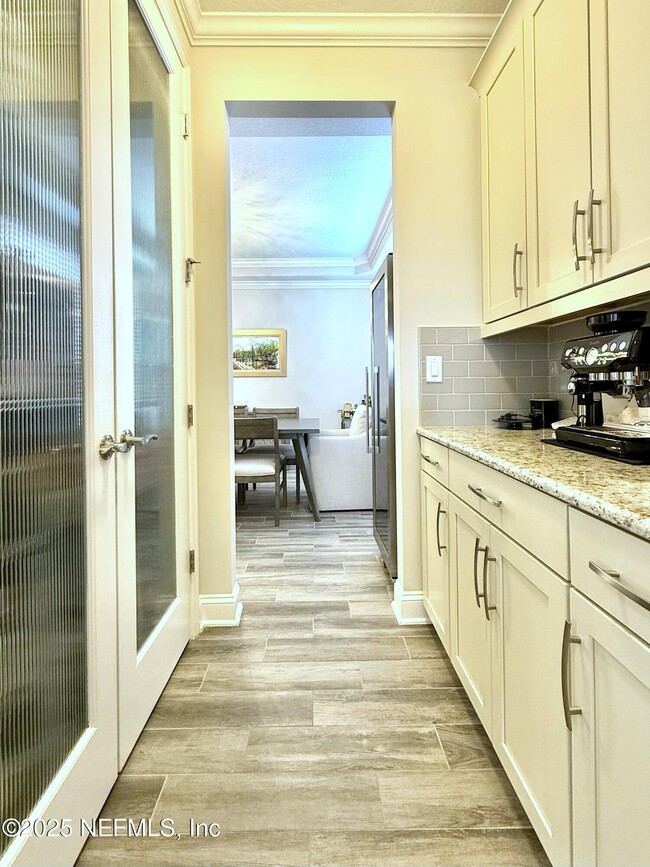 Building Photo - 6887 Azalea Grove Dr