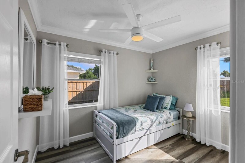 Building Photo - 1711 Marilyn Ave