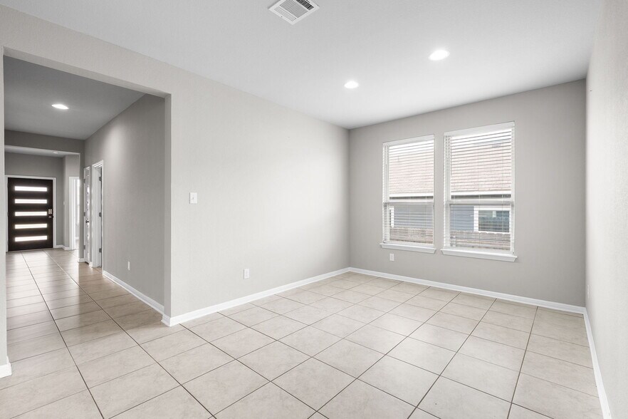 Building Photo - 313 McLintock Rd