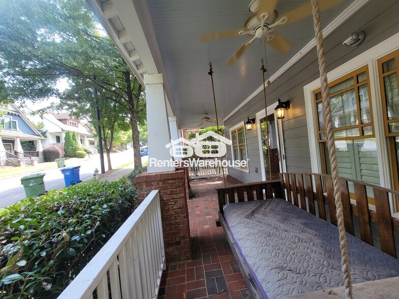 Building Photo - 1357 Benteen Park Dr SE