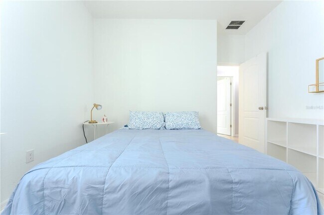 Building Photo - 3052 Youngford St