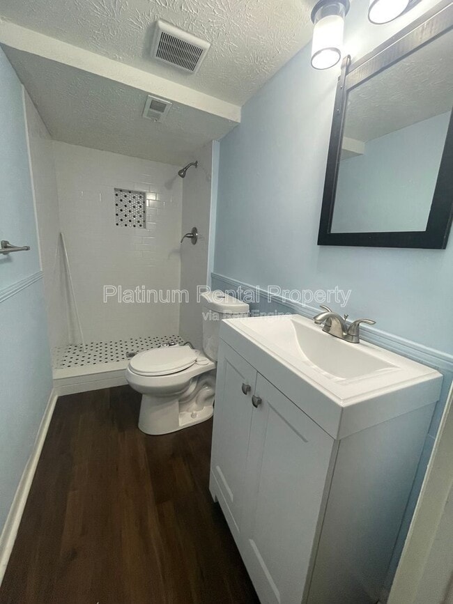 Building Photo - 2564 Timberly Dr SE