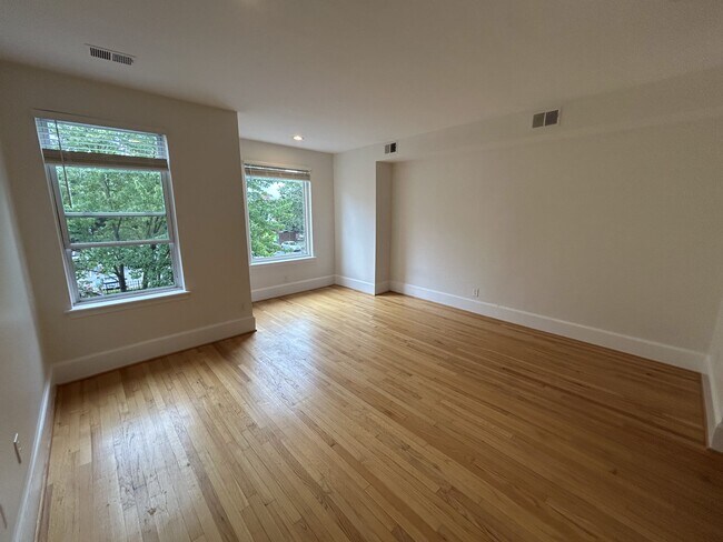 Building Photo - 1439 Girard St NW