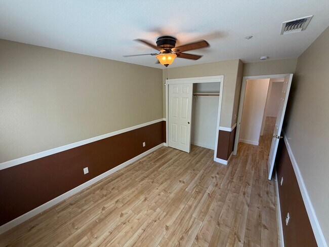 Building Photo - Downtown Templeton (3/2) - Must See!!