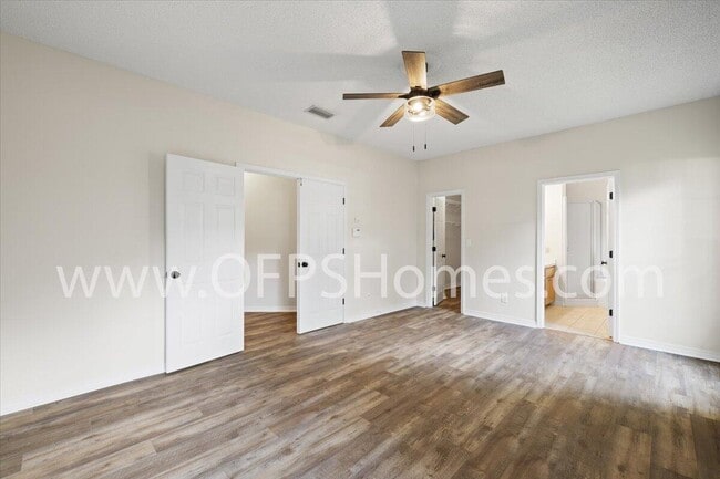 Building Photo - 1714 Evans Ct