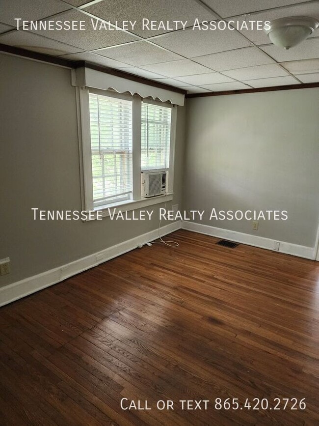 Building Photo - 419 Noelton Dr SW