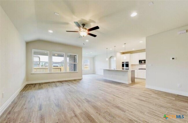Building Photo - 2281 Kiskadee Dr