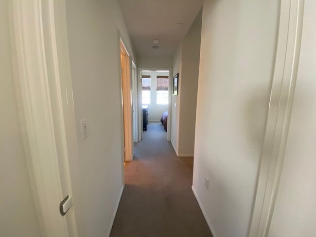 Building Photo - Downtown Upland 3 Bedroom Condo
