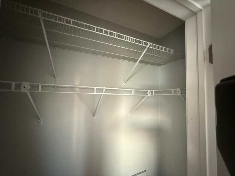 Secondary Closet - 9510 18th Bay St