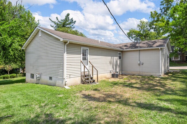 Building Photo - 19 Fair Ct