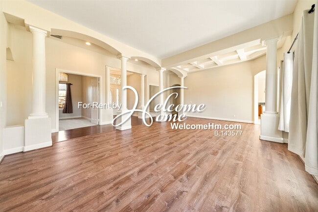 Building Photo - 15020 Redmond Lp