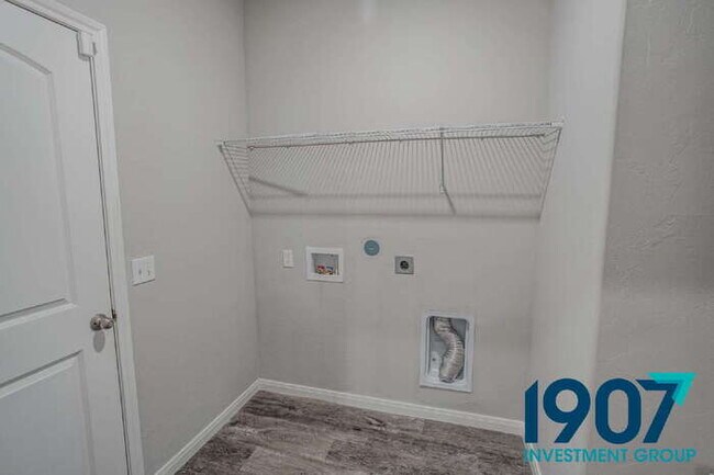 Building Photo - Stunning Modern 3-Bedroom Home in Newcastl...
