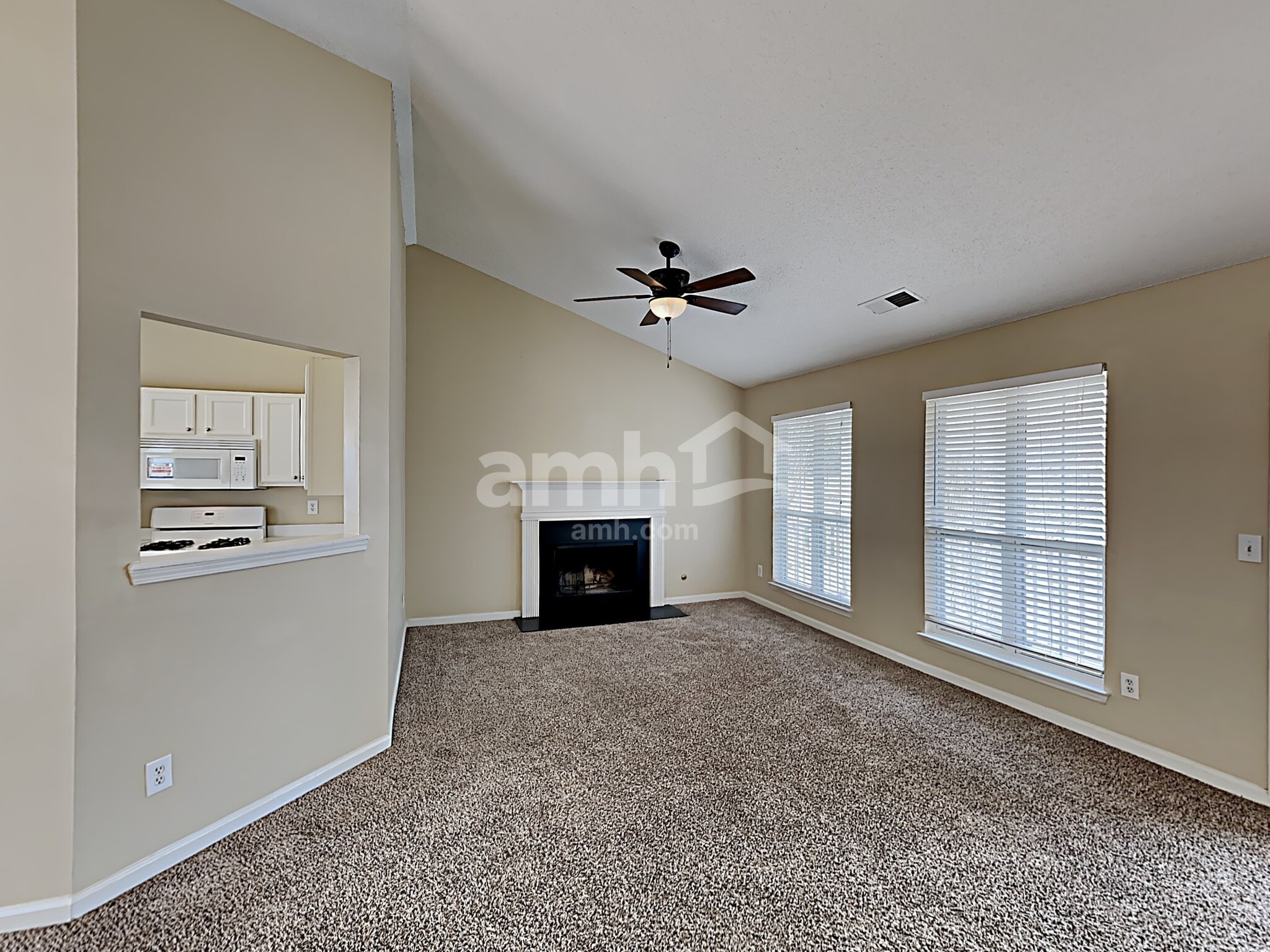 Building Photo - 4650 Grove Ct