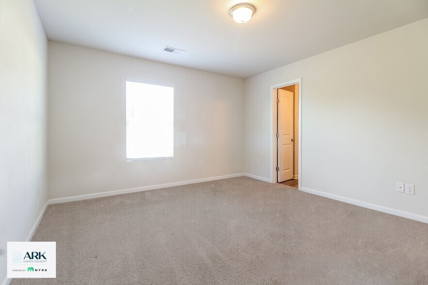 Building Photo - 17 Carters Grn Dr