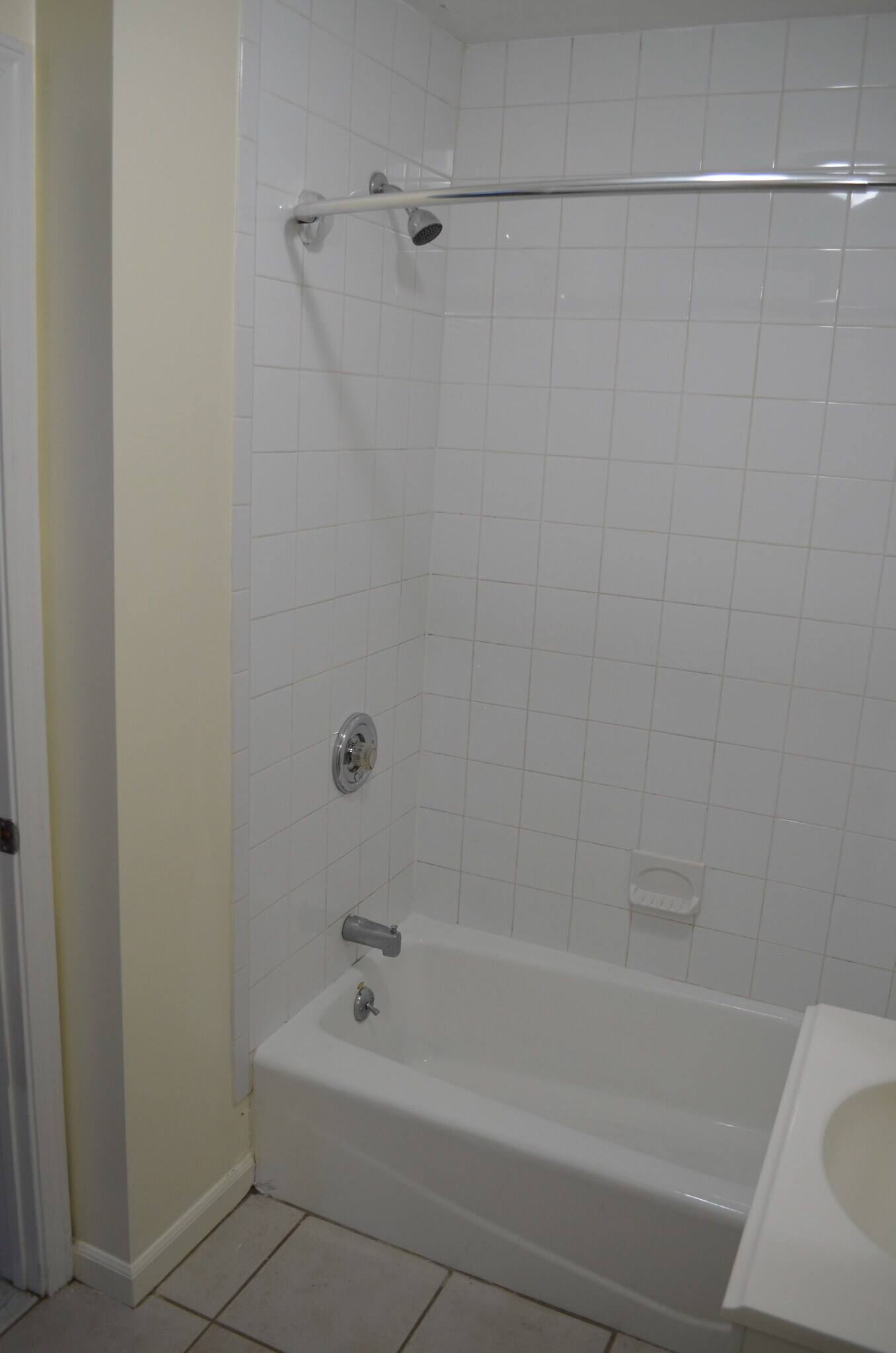 Building Photo - 50 Myano Ln