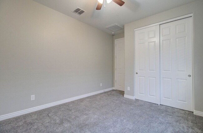 Building Photo - 4617 E Walter Way