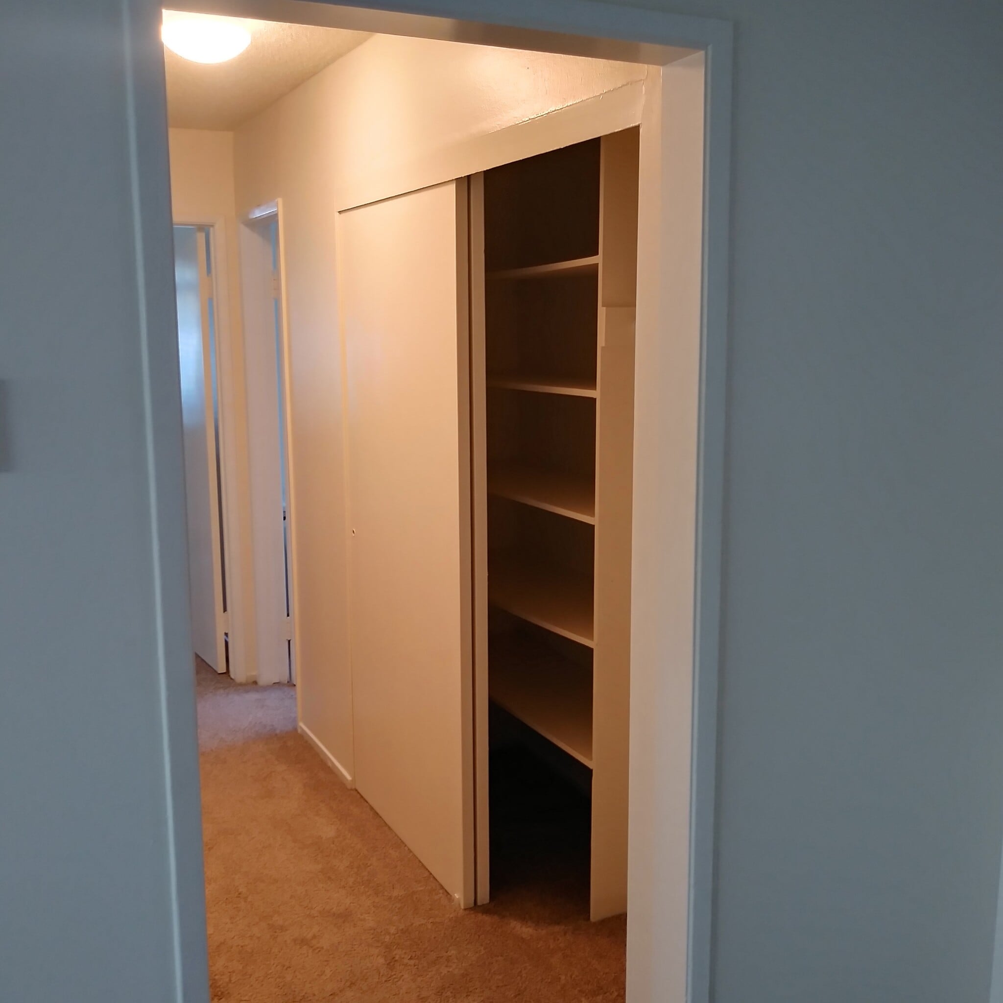 Building Photo - 2208 Gates Ave