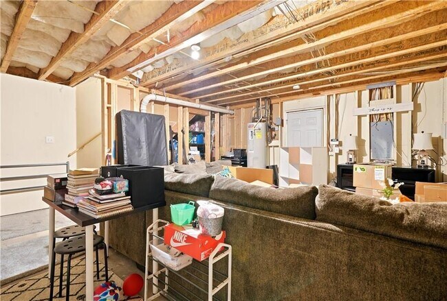 Building Photo - 3353 Parc Dr SW