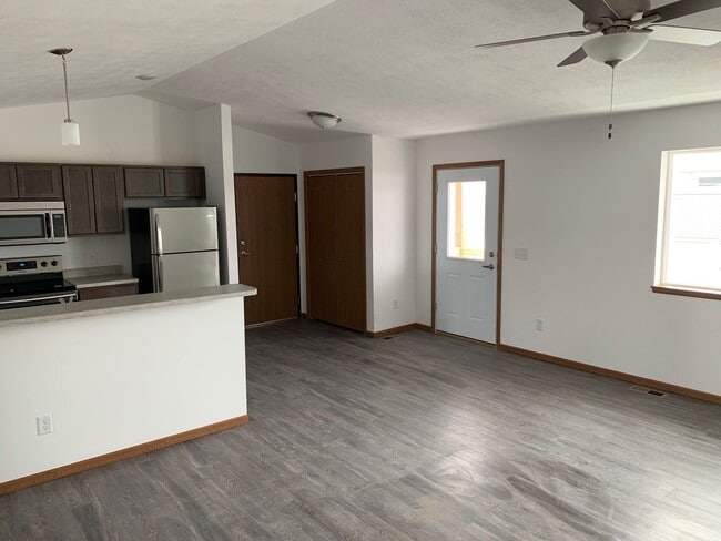 Primary Photo - $500 off at Lipton Apartments – Your New H...