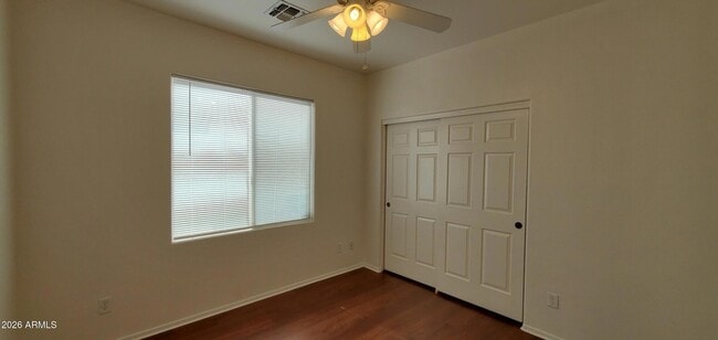 Building Photo - 4043 S Vineyard Ave