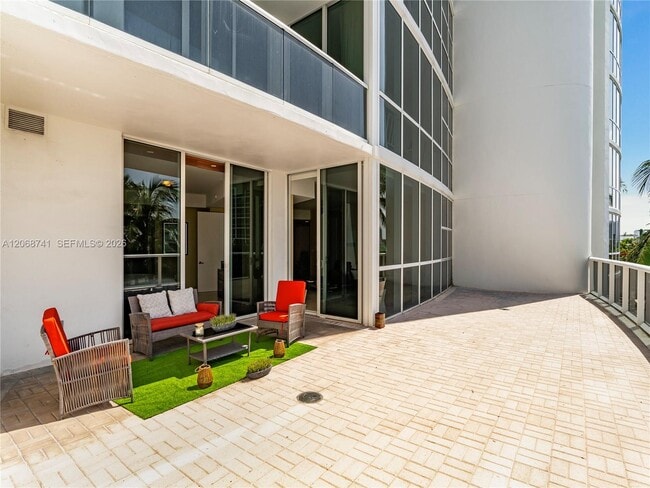 Building Photo - 18101 Collins Ave