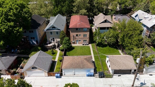 Building Photo - 3755 N Kostner Ave
