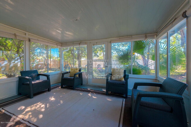 Building Photo - 4570 Blue Stream Ln N