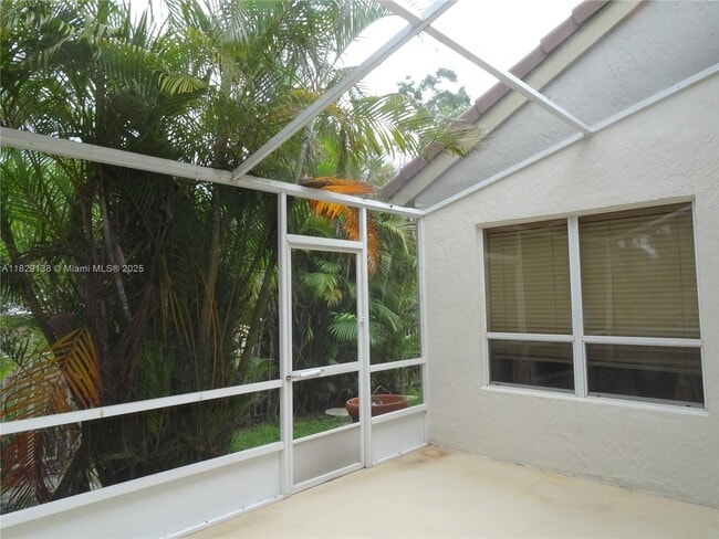 Building Photo - 10281 NW 11th Ct