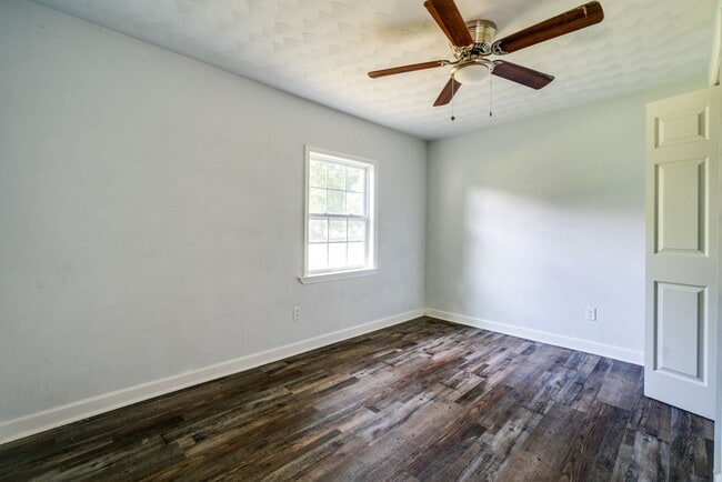 Building Photo - 3817 Wake Cir