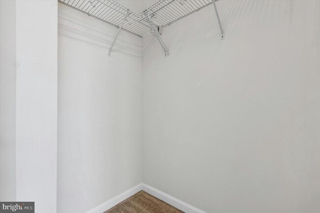 Building Photo - 24620 Byrne Meadow Square