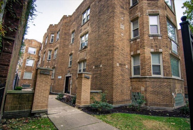 Building Photo - 2 bedroom in Chicago IL 60619