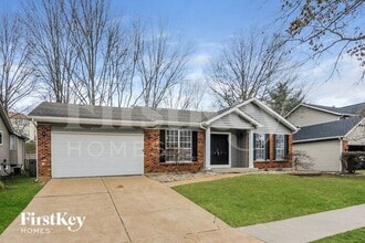 Building Photo - 16609 Green Pines Dr