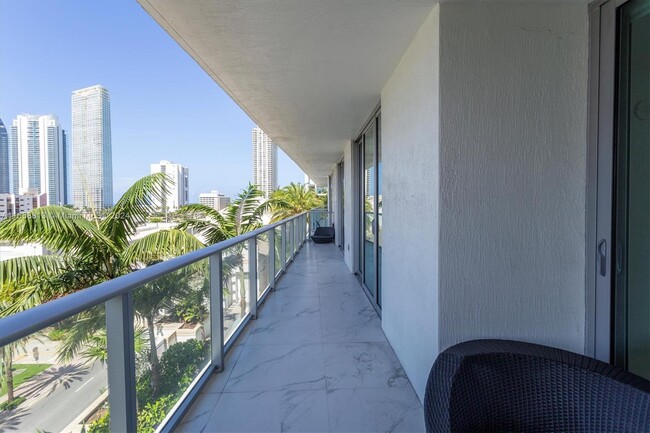 Building Photo - 330 Sunny Isles Blvd