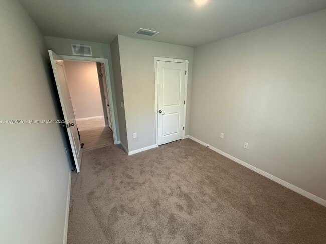 Building Photo - 3051 S Beechwood Cir