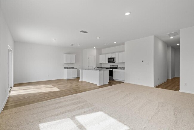 Building Photo - 619 Gemsbok Rd