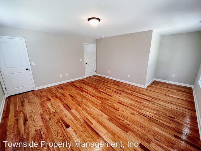 Building Photo - 2 br, 2.5 bath House - 103 Mt. Tabor Rd.