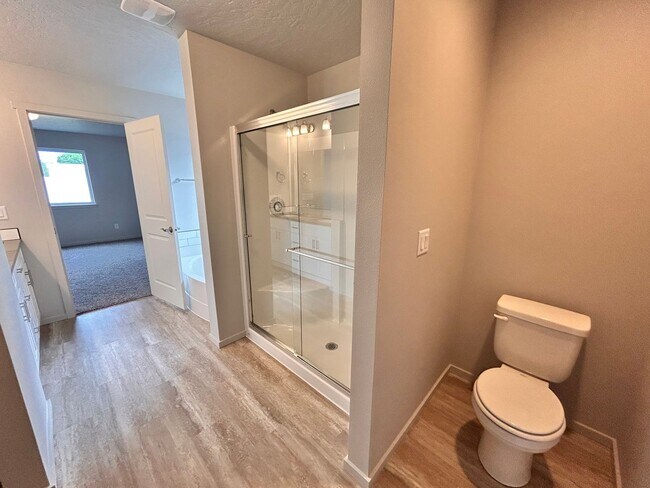 Building Photo - Stunning 3 Bed, 2 Bath Rancher in Spokane ...
