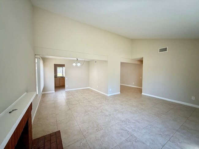 Building Photo - Your Dream Rental Home in Rancho Penasquit...