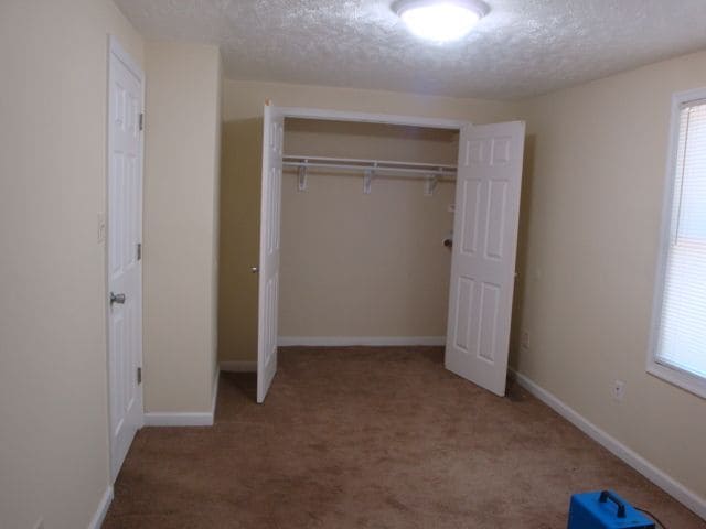 Building Photo - 8492 Kirby St