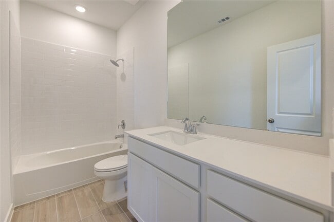 Building Photo - 1047 Blue Stone Dr