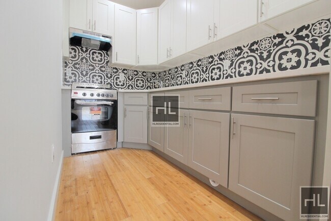 Primary Photo - NEWLY CONSTRUCTED BRAND NEW 1 BEDROOM UTIC...