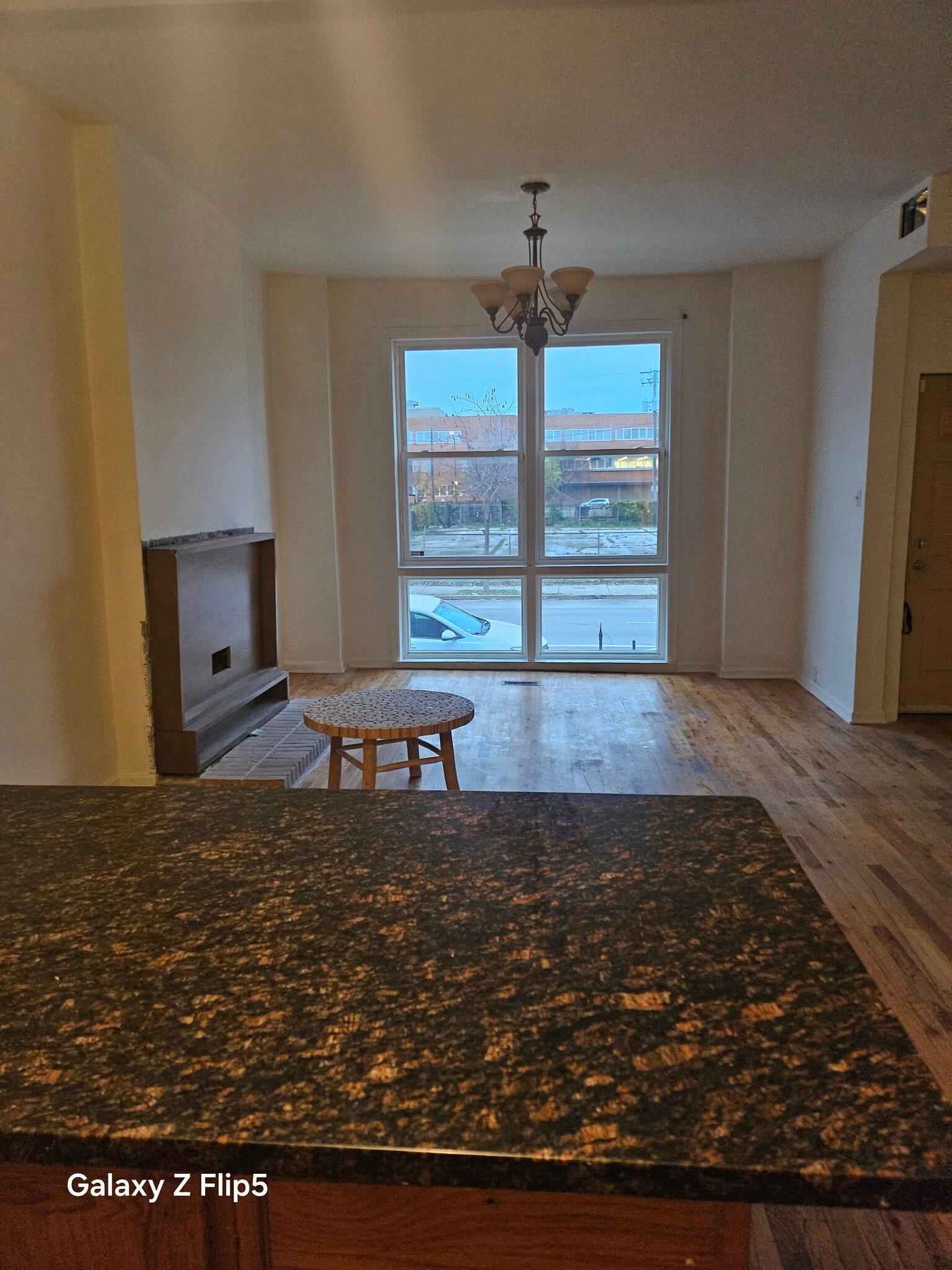 Living/DR/Kitchen - 2417 W Warren Blvd
